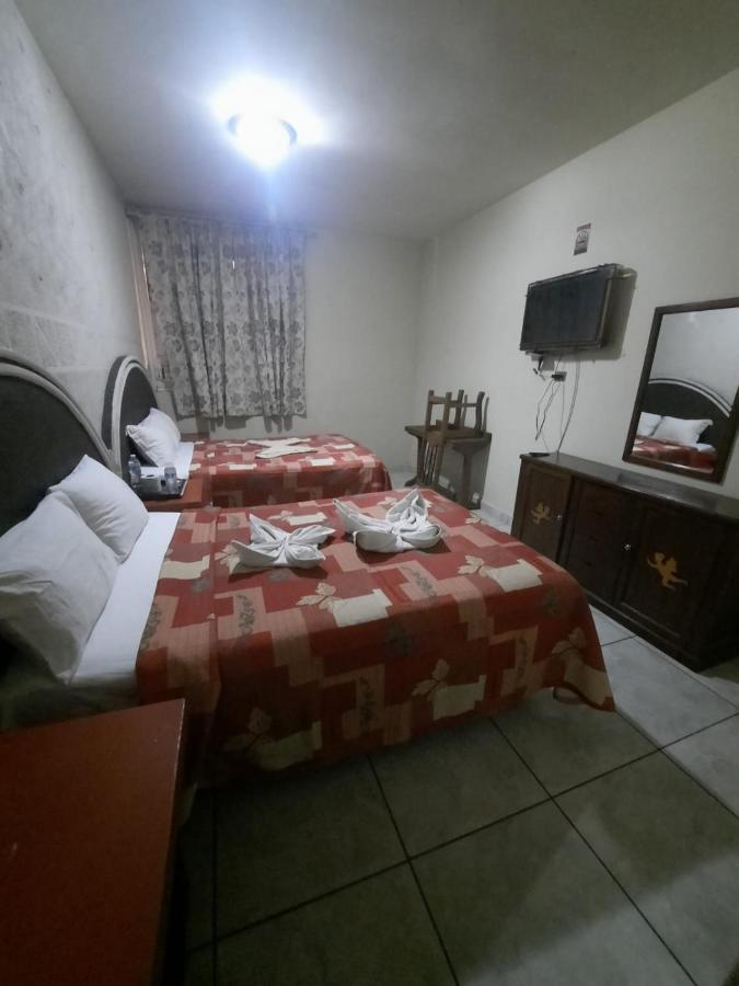 Angeles Hotel